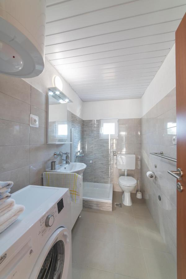 Holiday Home Sego With Private Pool Veliki Brocanac Extérieur photo