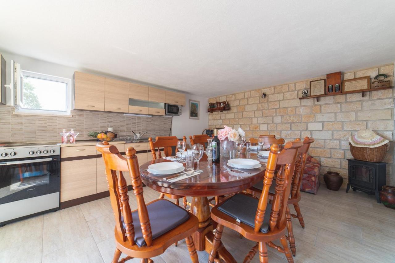 Holiday Home Sego With Private Pool Veliki Brocanac Extérieur photo