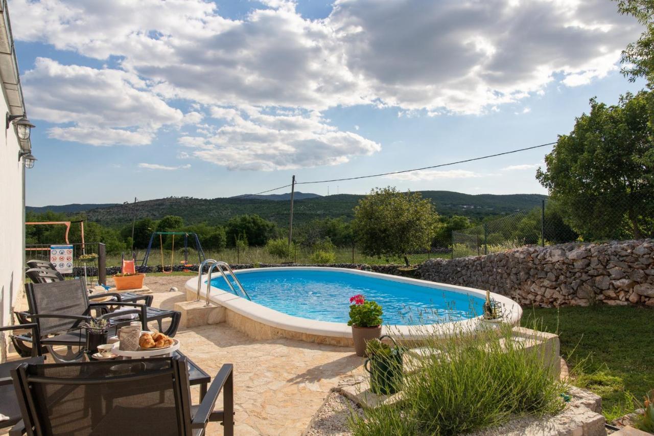 Holiday Home Sego With Private Pool Veliki Brocanac Extérieur photo