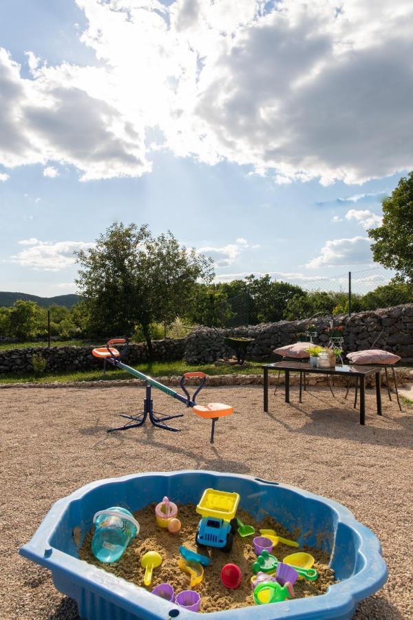 Holiday Home Sego With Private Pool Veliki Brocanac Extérieur photo