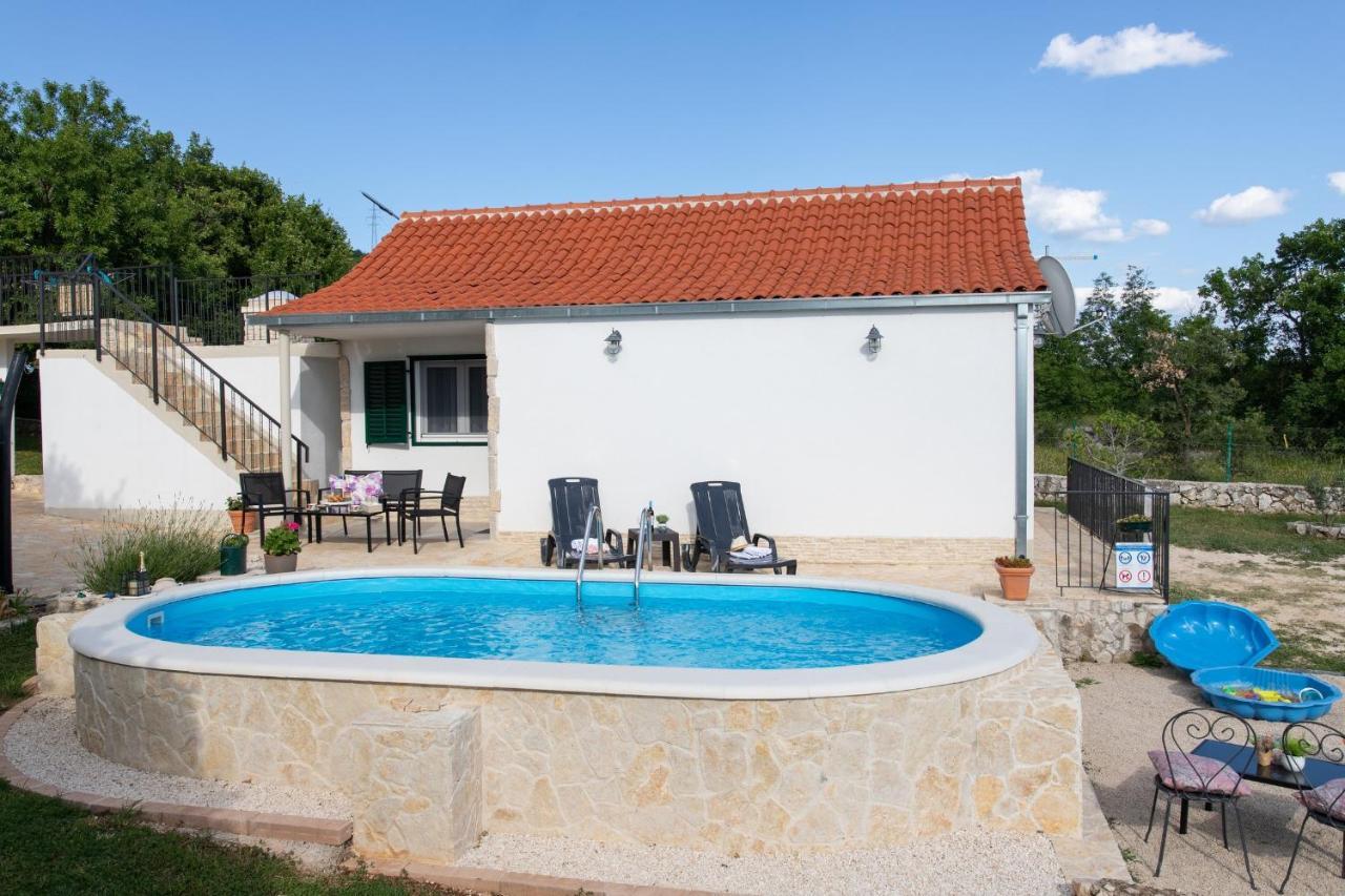 Holiday Home Sego With Private Pool Veliki Brocanac Extérieur photo